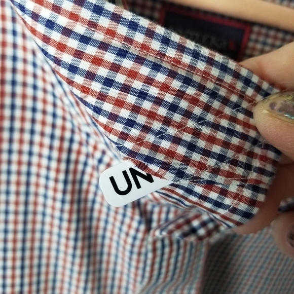 Untuckit red blue wrinkle free plaid shirt - Picture 8 of 9